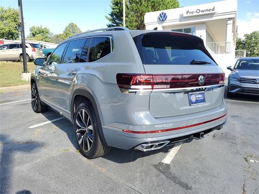 2025 Volkswagen Atlas 2.0T SEL Premium R-Line