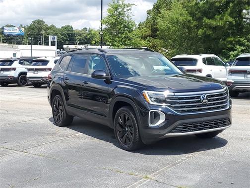 2024 Volkswagen Atlas 2.0T SE w/ Technology