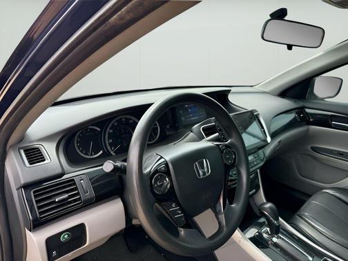 Obsidian Blue Pearl 2016 Honda Accord LX