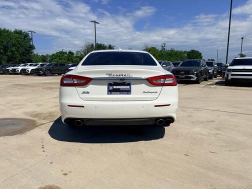 Bianco 2018 Maserati Quattroporte S Q4