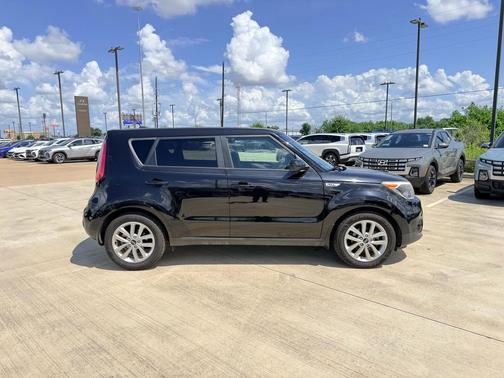 Shadow Black 2018 Kia Soul +