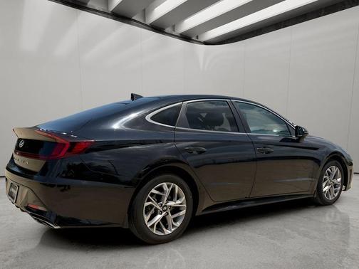 Phantom Black 2021 Hyundai SONATA SEL