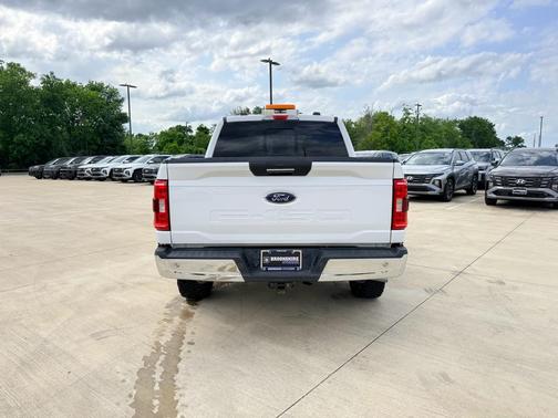 Oxford White 2021 Ford F-150 XLT