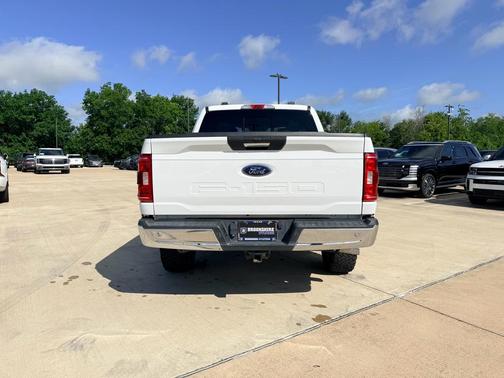 Oxford White 2021 Ford F-150 XLT