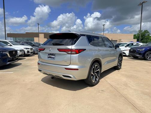 Alloy Silver Metallic 2022 Mitsubishi Outlander SEL