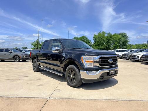 Agate Black Metallic 2022 Ford F-150 XLT