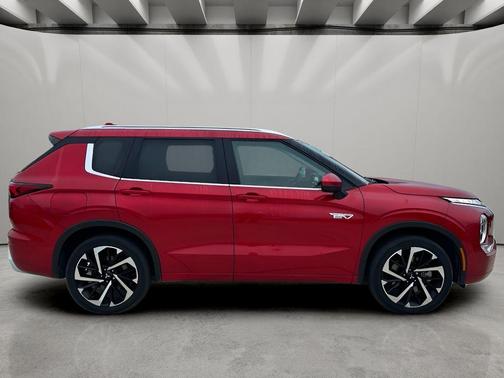 Black Diamond 2023 Mitsubishi Outlander PHEV PLUG 40TH ANNIVERSARY