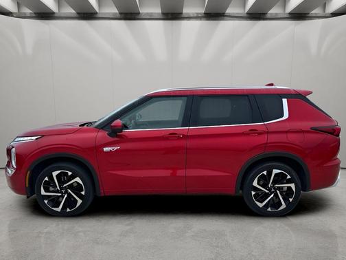 Black Diamond 2023 Mitsubishi Outlander PHEV PLUG 40TH ANNIVERSARY