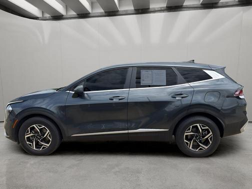 Gravity Gray 2023 Kia Sportage LX