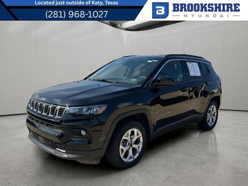 Diamond Black 2025 Jeep Compass Latitude