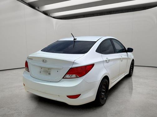 Century White 2017 Hyundai Accent SE