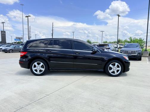 Black 2012 Mercedes-Benz R-Class R 350 BlueTEC 4MATIC