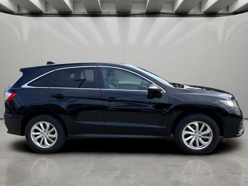 Crystal Black Pearl 2016 Acura RDX Technology Package