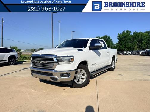 Bright White Clearcoat 2022 RAM 1500 Laramie