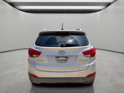 Diamond Silver 2011 Hyundai TUCSON GLS
