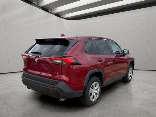 Ruby Flare Pearl 2022 Toyota RAV4 LE