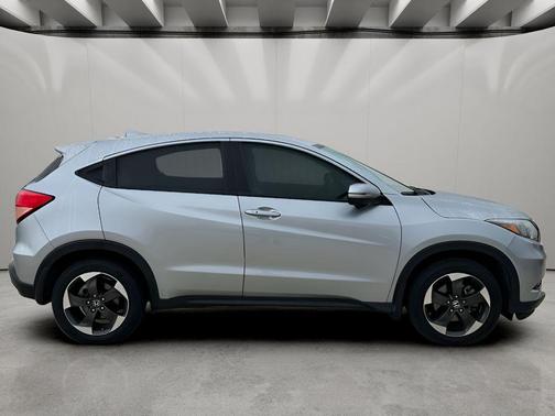 Lunar Silver Metallic 2018 Honda HR-V EX