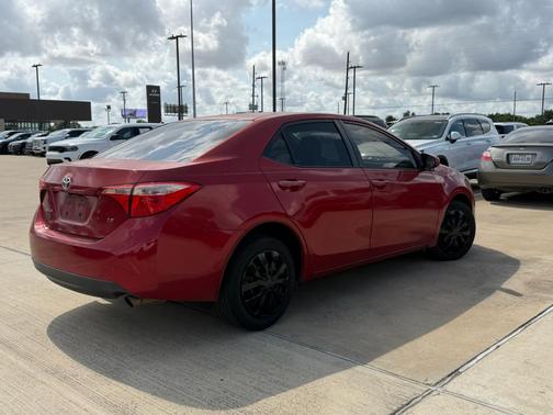 Barcelona Red Metallic 2017 Toyota Corolla LE