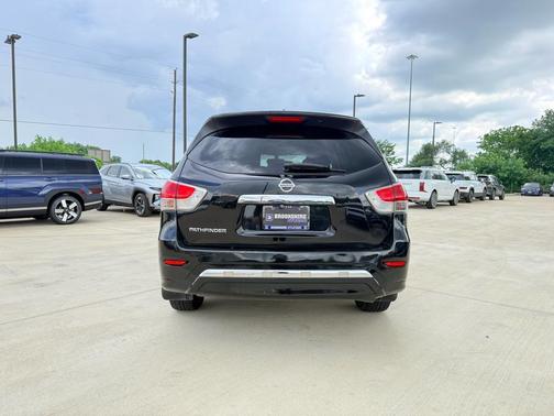 Magnetic Black 2015 Nissan Pathfinder S