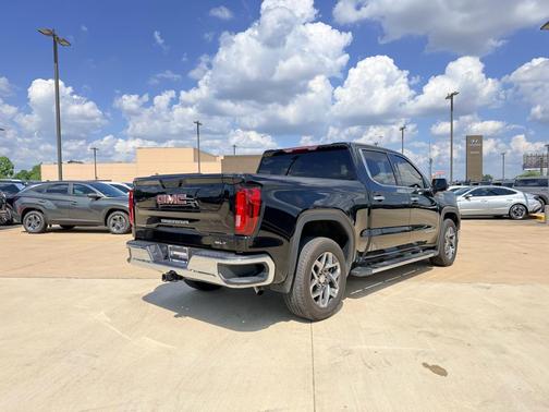 Onyx Black 2026 GMC Sierra 1500 SLT
