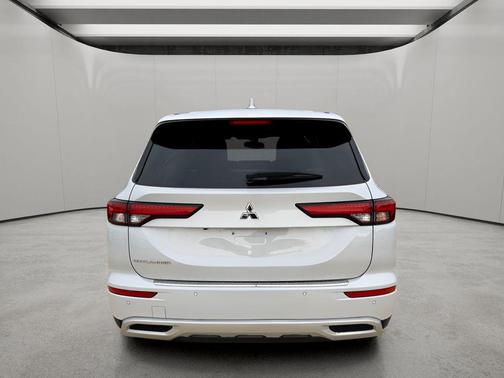 2023 Mitsubishi Outlander SE Special Edition