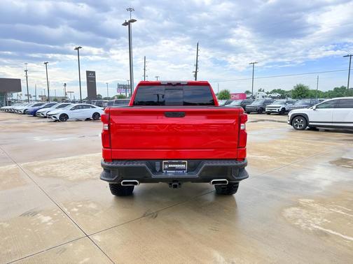 Red 2022 Chevrolet Silverado 1500 ZR2