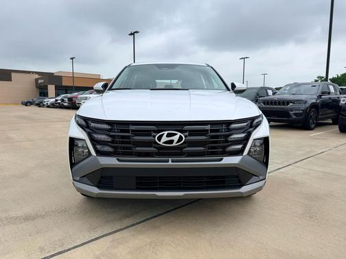 Serenity White Pearl 2025 Hyundai TUCSON SE
