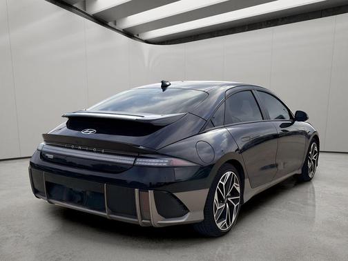 Onyx Black 2023 Hyundai IONIQ 6 SEL