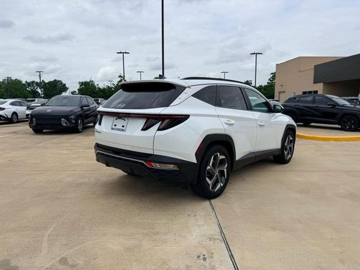 Quartz White 2022 Hyundai TUCSON SEL