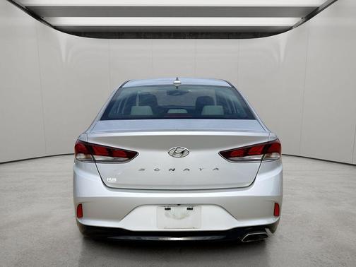 Symphony Silver 2019 Hyundai SONATA SEL