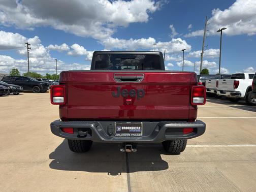 Snazzberry Pearlcoat 2022 Jeep Gladiator Sport