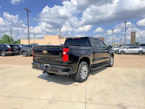Black 2022 Chevrolet Silverado 1500 Limited Custom
