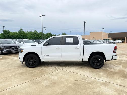 Bright White Clearcoat 2022 RAM 1500 Big Horn