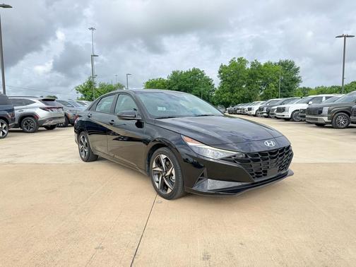 Onyx Black 2023 Hyundai ELANTRA SEL