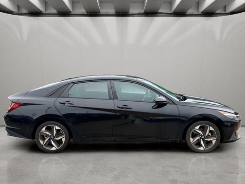 Onyx Black 2023 Hyundai ELANTRA SEL