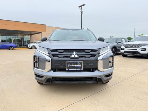 Labrador Black Pearl 2024 Mitsubishi Outlander Sport ES