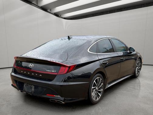 Phantom Black 2022 Hyundai SONATA Limited