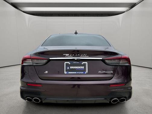 Rosso Folgore Metallic 2021 Maserati Quattroporte S GranSport