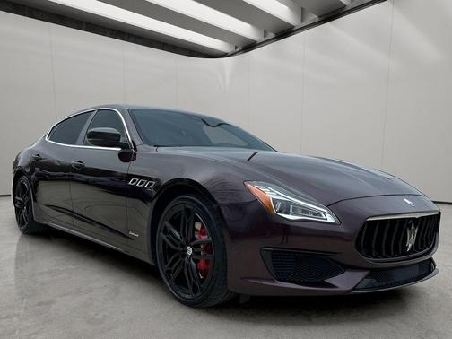 Rosso Folgore Metallic 2021 Maserati Quattroporte S GranSport
