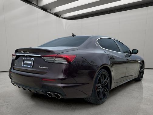 Rosso Folgore Metallic 2021 Maserati Quattroporte S GranSport