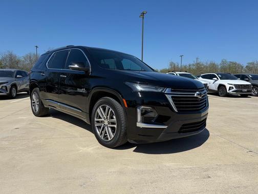 Mosaic Black Metallic 2024 Chevrolet Traverse Limited High Country