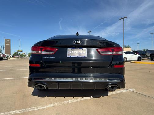 Ebony Black 2020 Kia Optima SE