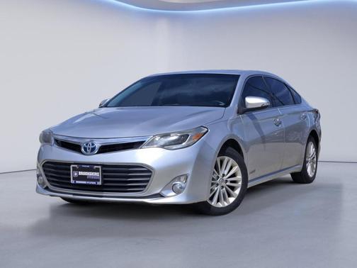 Classic Silver Metallic 2014 Toyota Avalon Hybrid XLE Touring