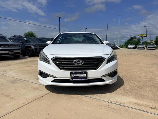 Quartz White Pearl 2017 Hyundai SONATA Base