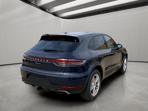 Night Blue Metallic 2019 Porsche Macan Base