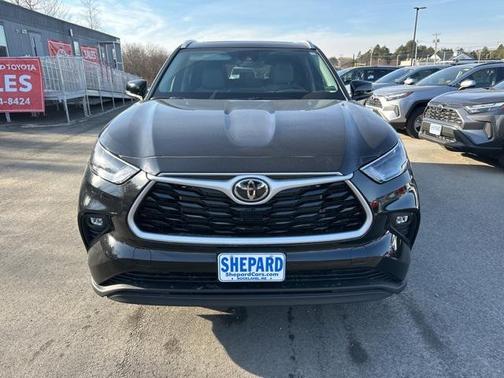 2026 Toyota Highlander XLE