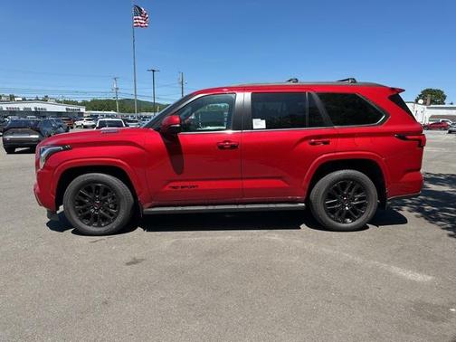 2025 Toyota Sequoia SR5