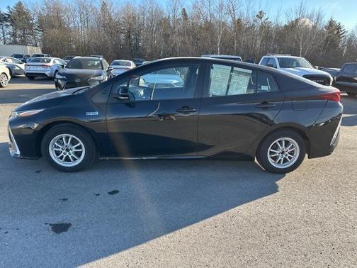 2021 Toyota Prius Prime LE