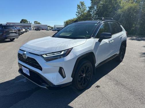 2023 Toyota RAV4 Hybrid SE