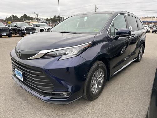 2026 Toyota Sienna XLE